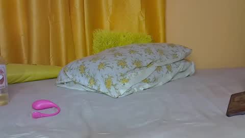 Snapshot of sexy_esther92 chatting on June 2026 04:03:02 AM sexy_esther92 online show from June 2026 04:03:02 AM