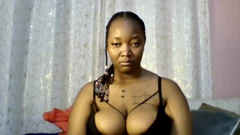 Snapshot of sexy_helle chatting on July 2026 04:21:02 PM sexy_helle online show from July 2026 04:21:02 PM