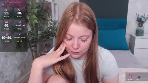 Snapshot of sexy_jenny18 chatting on September 2025 04:37:02 AM Jennifer online show from September 2025 04:37:02 AM