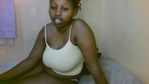 Snapshot of sexy_latasha chatting on November 2025 10:37:01 AM sexy_latasha online show from November 2025 10:37:01 AM