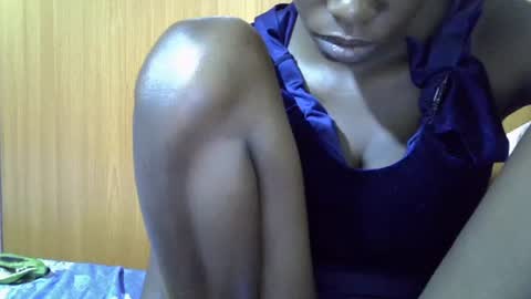 Snapshot of sexy_leila3 chatting on February 2025 10:42:01 PM kayla online show from February 2025 10:42:01 PM