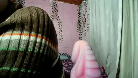 sexy lolas online show from April 2026 04:30:01 AM