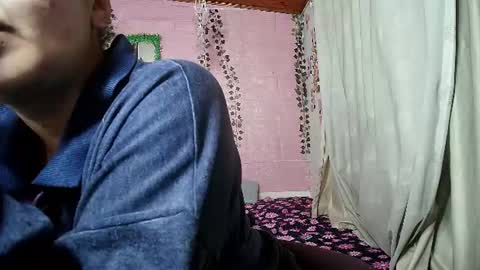 sexy lolas online show from June 2026 06:03:02 AM