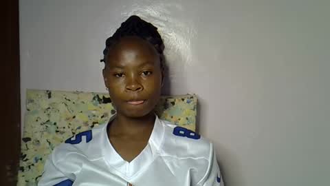 Molyne online show from February 2026 11:42:02 PM