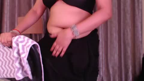 Snapshot of sexy_myra18 chatting on June 2026 04:28:01 AM myra online show from June 2026 04:28:01 AM