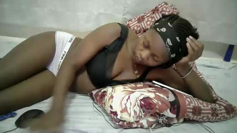 Snapshot of sexy_nanah chatting on May 2026 06:52:01 AM sexy_nanah online show from May 2026 06:52:01 AM