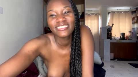 Snapshot of sexy_nyla chatting on May 2026 10:10:01 AM Nyla online show from May 2026 10:10:01 AM