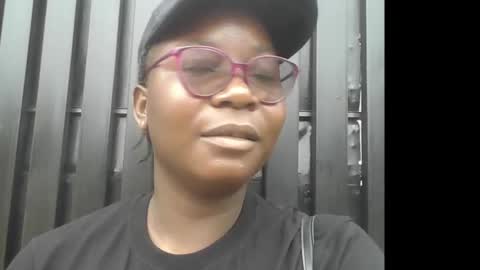 Snapshot of sexy_pearl12 chatting on October 2025 09:55:01 AM zoe online show from October 2025 09:55:01 AM