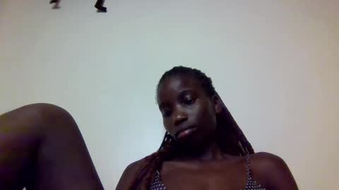 Snapshot of sexy_petittie chatting on September 2025 07:06:02 PM sexy_petittie online show from September 2025 07:06:02 PM