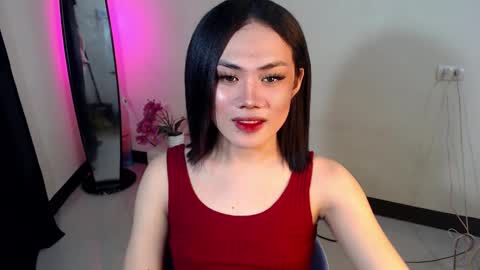 Snapshot of sexy_rc18 chatting on December 2024 05:37:02 PM RC online show from December 2024 05:37:02 PM