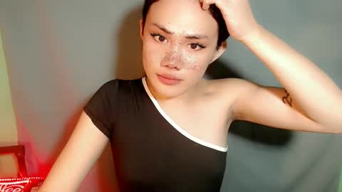 Snapshot of sexy_rc18 chatting on March 2025 12:48:02 PM RC online show from March 2025 12:48:02 PM