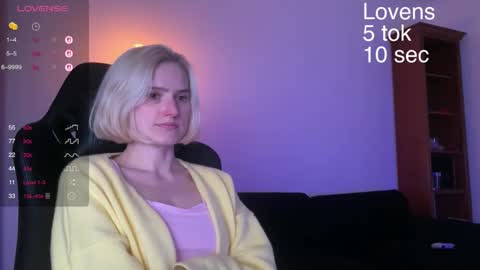 Snapshot of sexy_sweets chatting on September 2025 12:45:02 AM Sexy-Sweets online show from September 2025 12:45:02 AM
