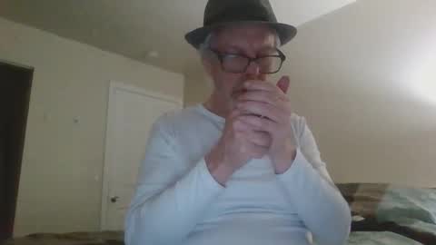 Snapshot of sexy_white_daddy chatting on February 2025 05:12:02 AM Daddy online show from February 2025 05:12:02 AM