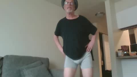Snapshot of sexy_white_daddy chatting on February 2025 07:52:01 PM Daddy online show from February 2025 07:52:01 PM
