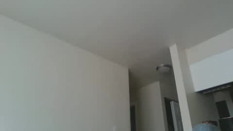 Snapshot of sexy_white_daddy chatting on February 2025 11:22:01 PM Daddy online show from February 2025 11:22:01 PM