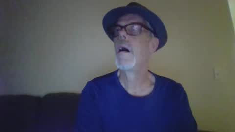 Snapshot of sexy_white_daddy chatting on March 2025 01:37:01 PM Daddy online show from March 2025 01:37:01 PM