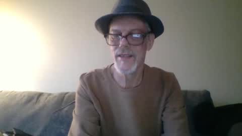 Snapshot of sexy_white_daddy chatting on March 2025 05:02:01 PM Daddy online show from March 2025 05:02:01 PM