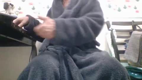 Snapshot of sexy_white_daddy chatting on October 2025 08:32:01 AM Daddy online show from October 2025 08:32:01 AM