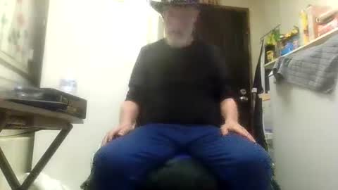 Daddy online show from April 2026 07:11:01 AM