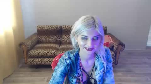 sexybeatriice online show from February 2025 01:16:01 PM