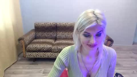 sexybeatriice online show from December 2025 07:17:02 AM