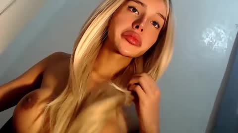 Snapshot of sexybite1 chatting on February 2025 09:10:01 AM Seraphina Blaze online show from February 2025 09:10:01 AM