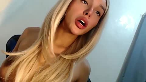 Snapshot of sexybite1 chatting on February 2025 10:18:01 AM Seraphina Blaze online show from February 2025 10:18:01 AM