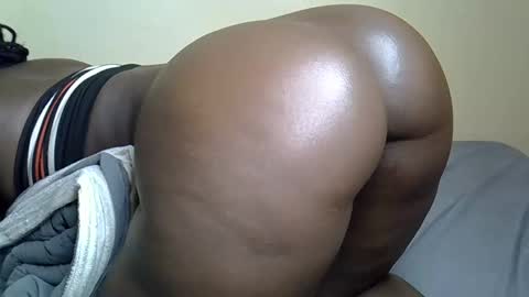 Snapshot of sexybooty_4545 chatting on October 2025 03:20:01 PM sexybooty_4545 online show from October 2025 03:20:01 PM