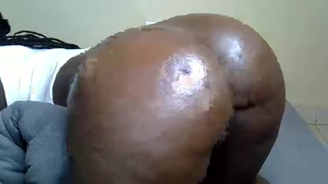 Snapshot of sexybooty_4545 chatting on October 2025 01:16:01 AM sexybooty_4545 online show from October 2025 01:16:01 AM