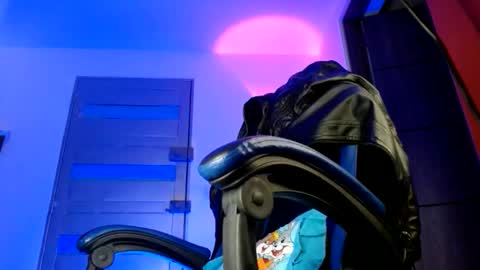 Snapshot of sexyboy_bigclit chatting on June 2026 09:36:02 AM Iker online show from June 2026 09:36:02 AM