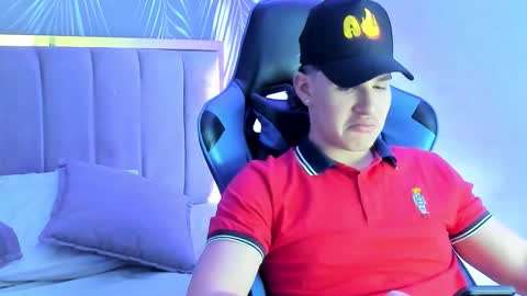 Snapshot of sexyboy_vc chatting on September 2025 12:06:01 PM owen sky online show from September 2025 12:06:01 PM
