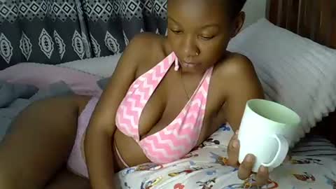 Snapshot of sexycarinah chatting on March 2026 10:57:01 PM Carinah online show from March 2026 10:57:01 PM