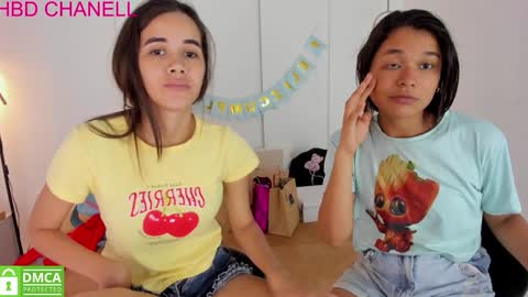 Snapshot of sexychanell_18 chatting on December 2024 07:00:02 PM chanell and yina online show from December 2024 07:00:02 PM