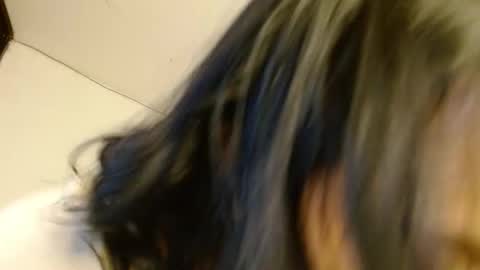 Eva online show from November 2025 03:53:02 AM