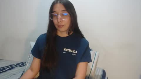 Coralinne online show from May 2026 10:06:01 PM