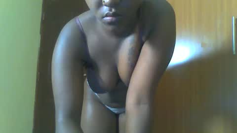 Snapshot of sexydolly16 chatting on June 2026 10:04:02 PM davina online show from June 2026 10:04:02 PM