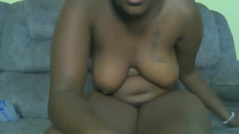 Snapshot of sexydolly16 chatting on June 2026 01:28:02 AM davina online show from June 2026 01:28:02 AM