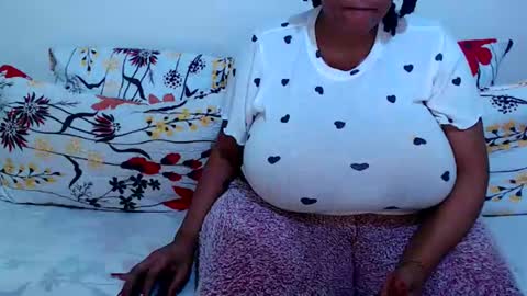 Snapshot of sexyebonylove89 chatting on October 2025 09:21:01 PM sexyebonylove89 online show from October 2025 09:21:01 PM