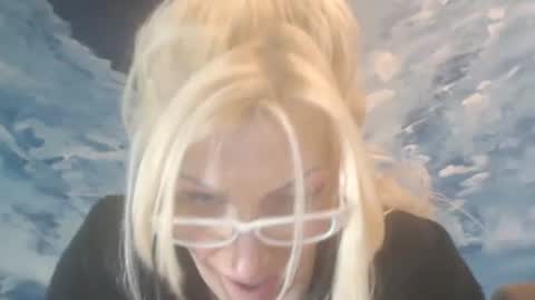 Snapshot of sexyeni chatting on December 2024 04:21:01 AM ENI pvt moan your name WHEN I M NOT online you tell me in SNAPCHAT deal yes add me... FREE TWITTER magiconline101...... online show from December 2024 04:21:01 AM