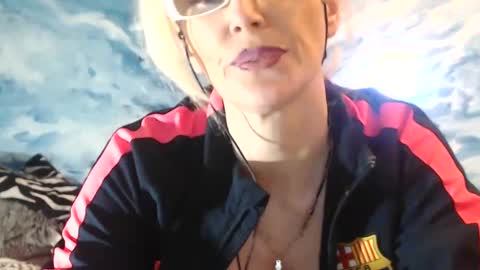 Snapshot of sexyeni chatting on January 2025 01:44:01 AM ENI pvt moan your name WHEN I M NOT online you tell me in SNAPCHAT deal yes add me... FREE TWITTER magiconline101...... online show from January 2025 01:44:01 AM