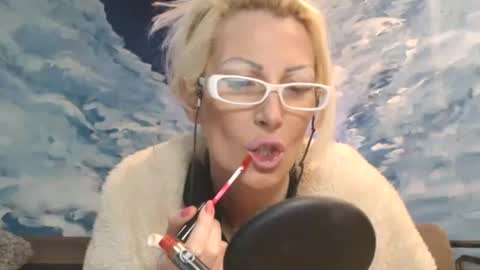 Snapshot of sexyeni chatting on February 2025 02:51:02 AM ENI pvt moan your name WHEN I M NOT online you tell me in SNAPCHAT deal yes add me... FREE TWITTER magiconline101...... online show from February 2025 02:51:02 AM