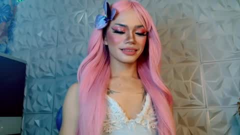 Snapshot of sexyhotbabe18 chatting on February 2025 02:27:01 PM sexyhotbabe18 online show from February 2025 02:27:01 PM