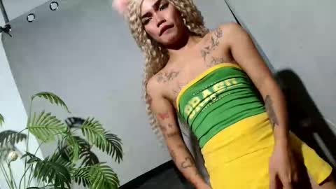 sexyhotbabe18 online show from March 2026 07:20:02 PM