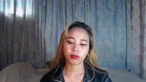 jeanken and jelian online show from December 2025 06:18:01 AM