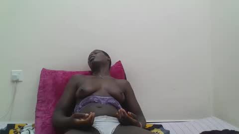 Snapshot of sexyhotgal4 chatting on November 2025 01:04:02 AM MARGARET online show from November 2025 01:04:02 AM