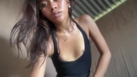 Snapshot of sexykarina_ chatting on June 2026 03:25:01 AM Karina3 online show from June 2026 03:25:01 AM