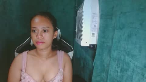 Snapshot of sexykimmy05 chatting on May 2026 04:31:01 AM sexykimmy05 online show from May 2026 04:31:01 AM