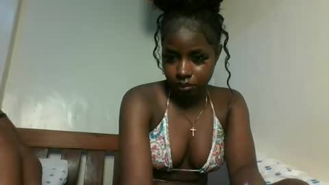 Snapshot of sexykitten200 chatting on August 2026 03:58:01 PM SexyKitty online show from August 2026 03:58:01 PM