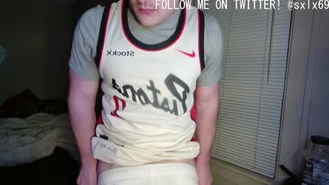 Snapshot of sexylax69 chatting on February 2025 01:27:02 AM sexylax69 online show from February 2025 01:27:02 AM