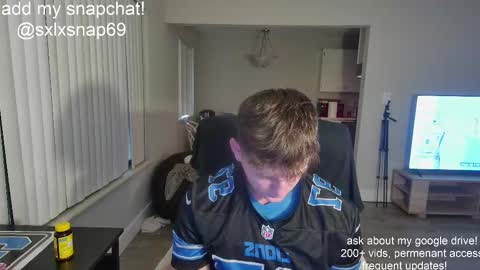 Snapshot of sexylax69 chatting on October 2025 12:41:01 AM sexylax69 online show from October 2025 12:41:01 AM